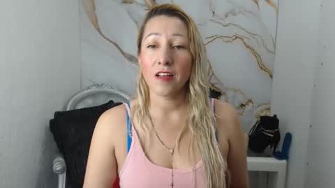chrystal hotty online show from 09/18/25, 12:51