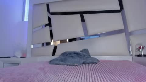 instagram chrystaljade.1 online show from 02/14/26, 01:30