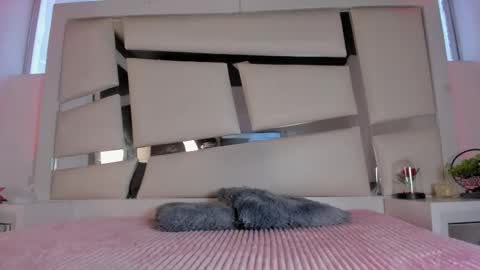 instagram chrystaljade.1 online show from 02/17/26, 01:29