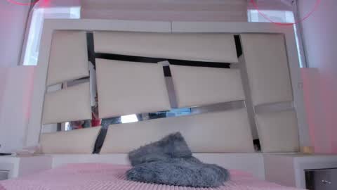 instagram chrystaljade.1 online show from 04/17/26, 01:03