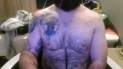 Snapshot of chub_bear_99 chatting on 06/18/26, 01:17 chub bear 99 online show from 06/18/26, 01:17