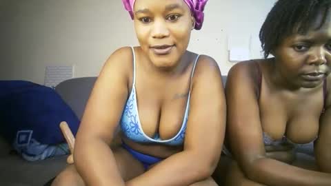 Snapshot of chubby_flora chatting on 05/12/26, 08:33 Flora online show from 05/12/26, 08:33