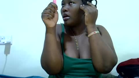Snapshot of chubby_queenie07 chatting on 06/14/26, 11:34 DivaDee online show from 06/14/26, 11:34