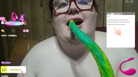 kenli online show from 11/18/25, 09:30