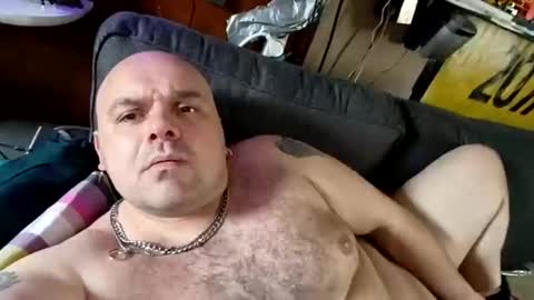 Snapshot of chubbyman40 chatting on 04/27/26, 11:19 chubbyman40 online show from 04/27/26, 11:19