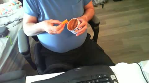 chubtoy online show from 03/10/25, 07:40