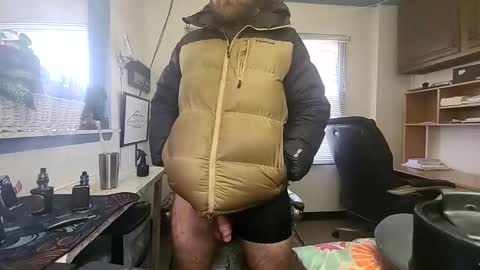 chuck7891 online show from 11/12/25, 07:35