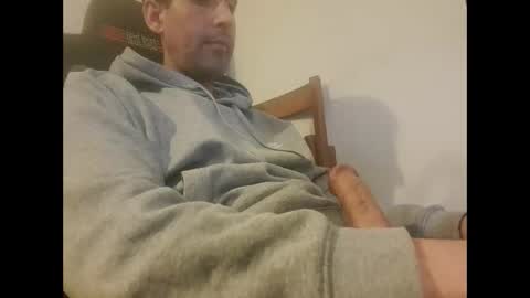 chuckyaegar1982 online show from 02/11/25, 04:35