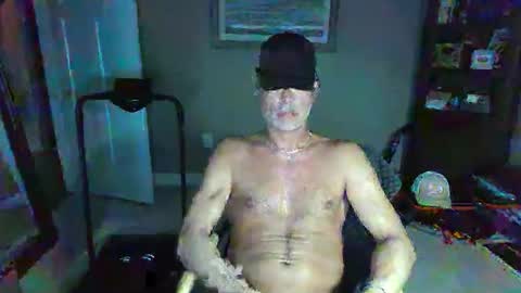 chuie71 online show from 04/19/26, 02:22