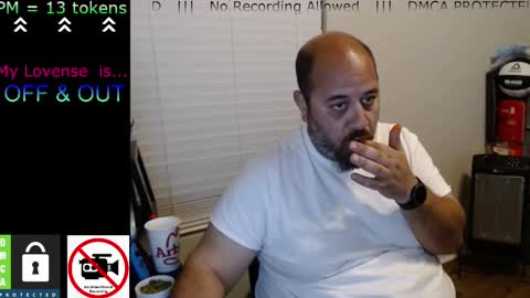 Snapshot of chunkymonkey420 chatting on 02/24/25, 06:27 Spencer Smokey Bear online show from 02/24/25, 06:27