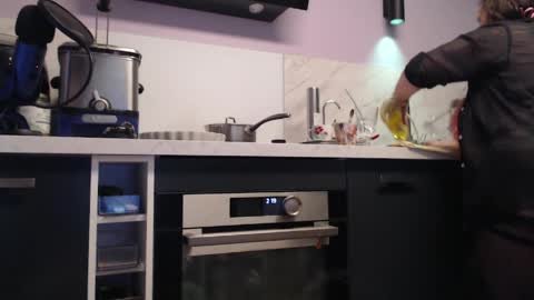 Jessica online show from 04/05/26, 12:19