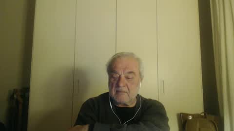 ciaoamoremio4 online show from 01/02/25, 11:38