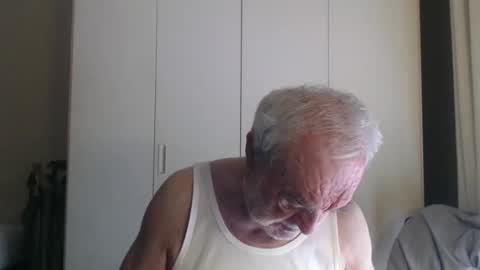 ciaoamoremio4 online show from 09/13/25, 11:21