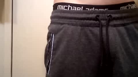 Snapshot of ciestep8216 chatting on 12/20/24, 11:00 ciestep8216 online show from 12/20/24, 11:00