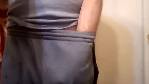 Snapshot of ciestep8216 chatting on 01/06/25, 04:26 ciestep8216 online show from 01/06/25, 04:26