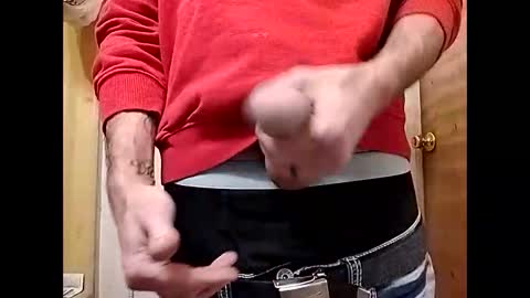 Snapshot of ciestep8216 chatting on 01/26/25, 06:37 ciestep8216 online show from 01/26/25, 06:37