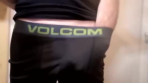 Snapshot of ciestep8216 chatting on 02/02/25, 10:02 ciestep8216 online show from 02/02/25, 10:02