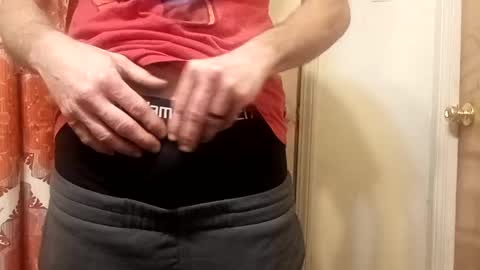 Snapshot of ciestep8216 chatting on 02/11/25, 09:03 ciestep8216 online show from 02/11/25, 09:03