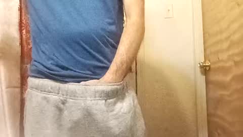 Snapshot of ciestep8216 chatting on 02/17/25, 05:36 ciestep8216 online show from 02/17/25, 05:36