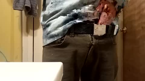 Snapshot of ciestep8216 chatting on 03/11/25, 01:56 ciestep8216 online show from 03/11/25, 01:56