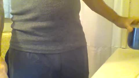 Snapshot of ciestep8216 chatting on 10/07/25, 02:20 ciestep8216 online show from 10/07/25, 02:20