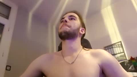 Owwwwwww where am i online show from 01/15/25, 05:08