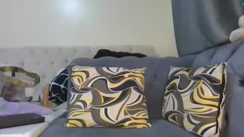cilia petite online show from 05/06/26, 10:04