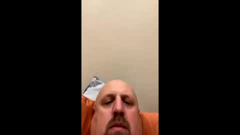 Snapshot of cinapw chatting on 01/01/25, 10:11 cinapw online show from 01/01/25, 10:11