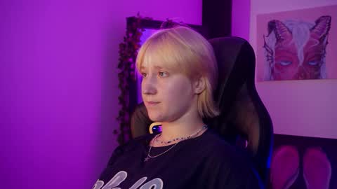 Cin Bellamy online show from 09/17/25, 08:49