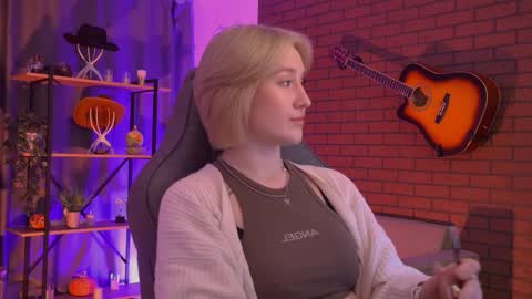 Cin Bellamy online show from 03/15/26, 04:07