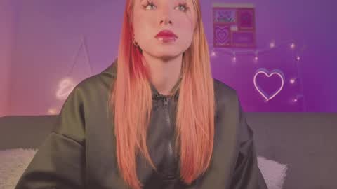 Sofi Eva and Mey online show from 04/05/26, 02:31