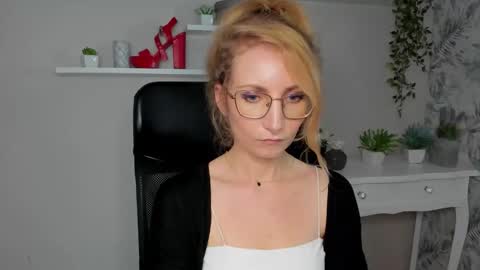 Cinderella online show from 03/11/26, 07:03