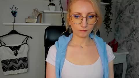 Cinderella online show from 03/20/26, 07:24