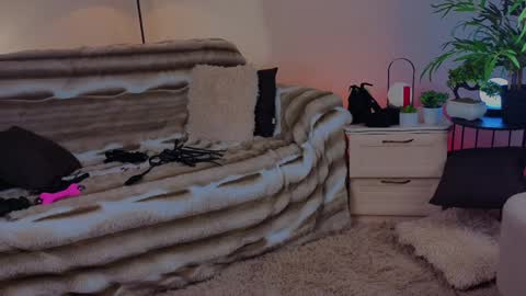 Cindy online show from 04/06/26, 04:30