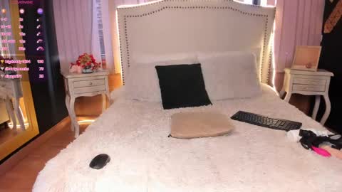 Snapshot of cindyolmos chatting on 01/17/25, 08:00 Cindy online show from 01/17/25, 08:00
