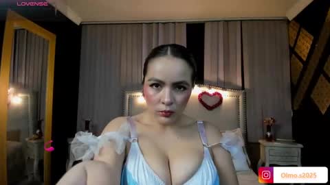 Snapshot of cindyolmos chatting on 03/11/25, 10:40 Cindy online show from 03/11/25, 10:40