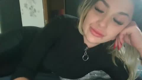 GreenKarina online show from 01/17/25, 08:33