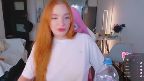 Snapshot of cinnabongirls chatting on 06/24/26, 12:37 Maddy online show from 06/24/26, 12:37