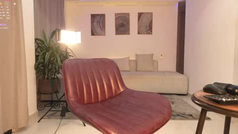 cinnamon__criss online show from 04/09/26, 11:10