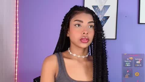 Snapshot of cinnamon_kyla chatting on 02/13/25, 07:21 cinnamon_kyla online show from 02/13/25, 07:21