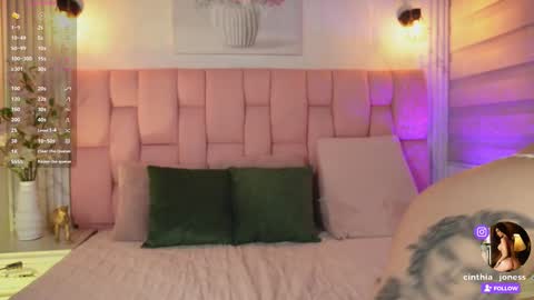 Cinthia online show from 09/18/25, 06:59