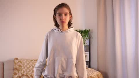 Lila 3 online show from 03/28/26, 07:52