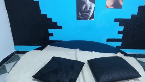 Cinthya online show from 10/22/25, 06:18