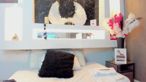 Cinthya  online show from 09/30/25, 12:21