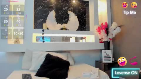 Cinthya  online show from 10/03/25, 12:13