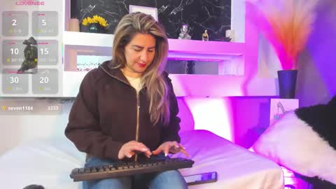 Snapshot of cinthya_mjs chatting on 03/28/26, 12:16 Cinthya online show from 03/28/26, 12:16