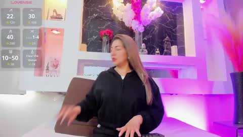 Snapshot of cinthya_mjs chatting on 04/20/26, 11:57 Cinthya online show from 04/20/26, 11:57