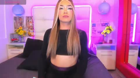 cinthya_walker1 online show from 06/05/26, 02:45