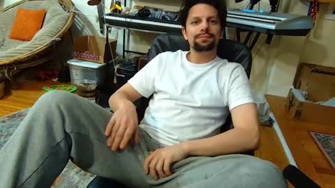 Snapshot of cirdan93 chatting on 02/06/26, 02:16 CirdanBiGuy online show from 02/06/26, 02:16