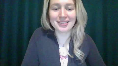 Snapshot of citrusblissss chatting on 03/08/25, 04:06 citrusblissss online show from 03/08/25, 04:06